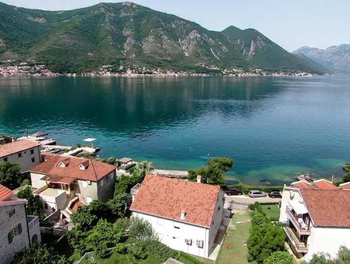 Waterfront Apartment Petrovina Kotor Eksteriør bilde