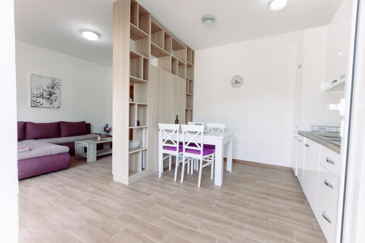 Waterfront Apartment Petrovina Kotor Eksteriør bilde