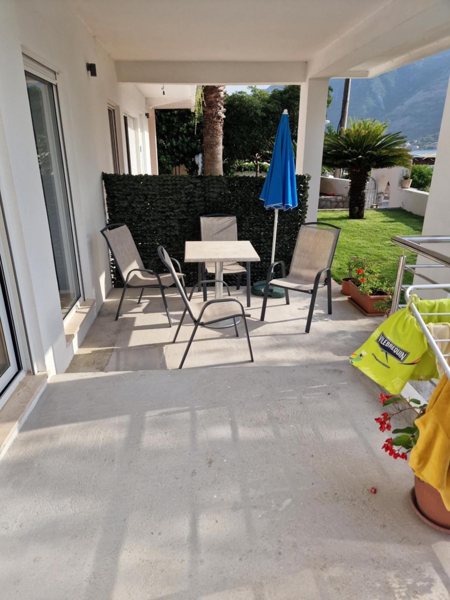Waterfront Apartment Petrovina Kotor Eksteriør bilde