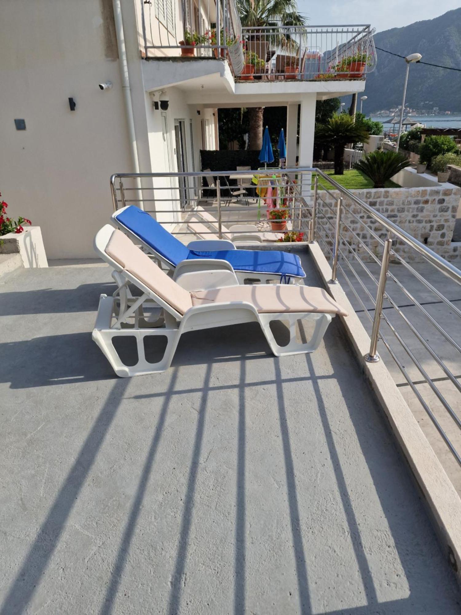Waterfront Apartment Petrovina Kotor Eksteriør bilde